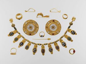 Set of jewelry MET DP122702.jpg